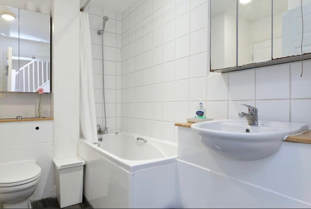 Lynbrook Grove Guesthouse Londen Buitenkant foto